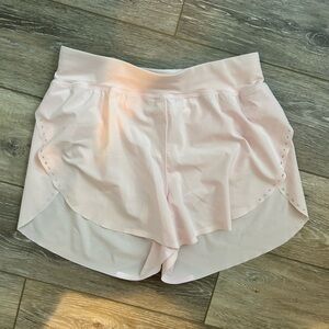 Lululemon Strawberry Milkshake Find Your Pace 3 inch inseam shorts